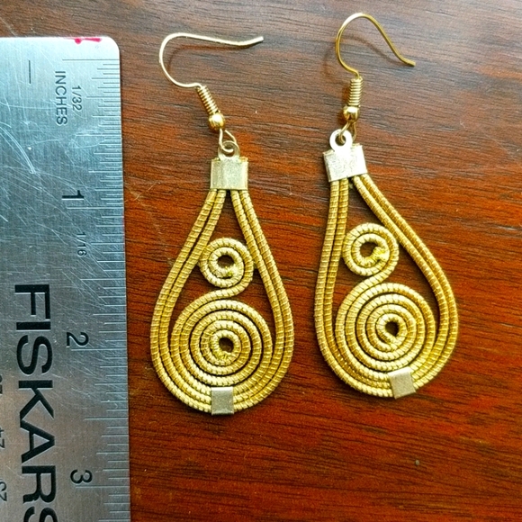 Brazilian Golden Grass Earrings - Picture 1 of 2
